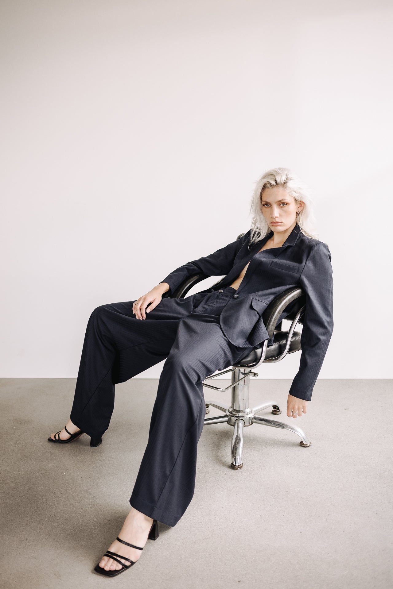 Pantalon large Femme Flore navy | Freeman T. Porter