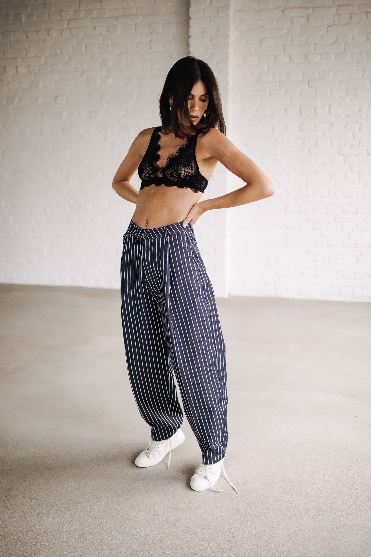 Jeans à pinces balloon Femme Asteria navy | Freeman T. Porter
