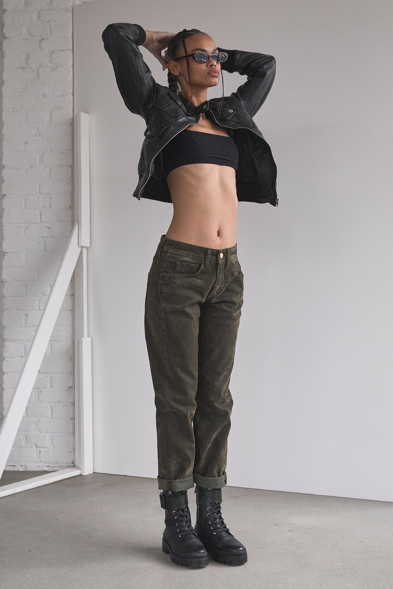 Pantalon cropped boyfriend Femme Hera military green | Freeman T. Porter