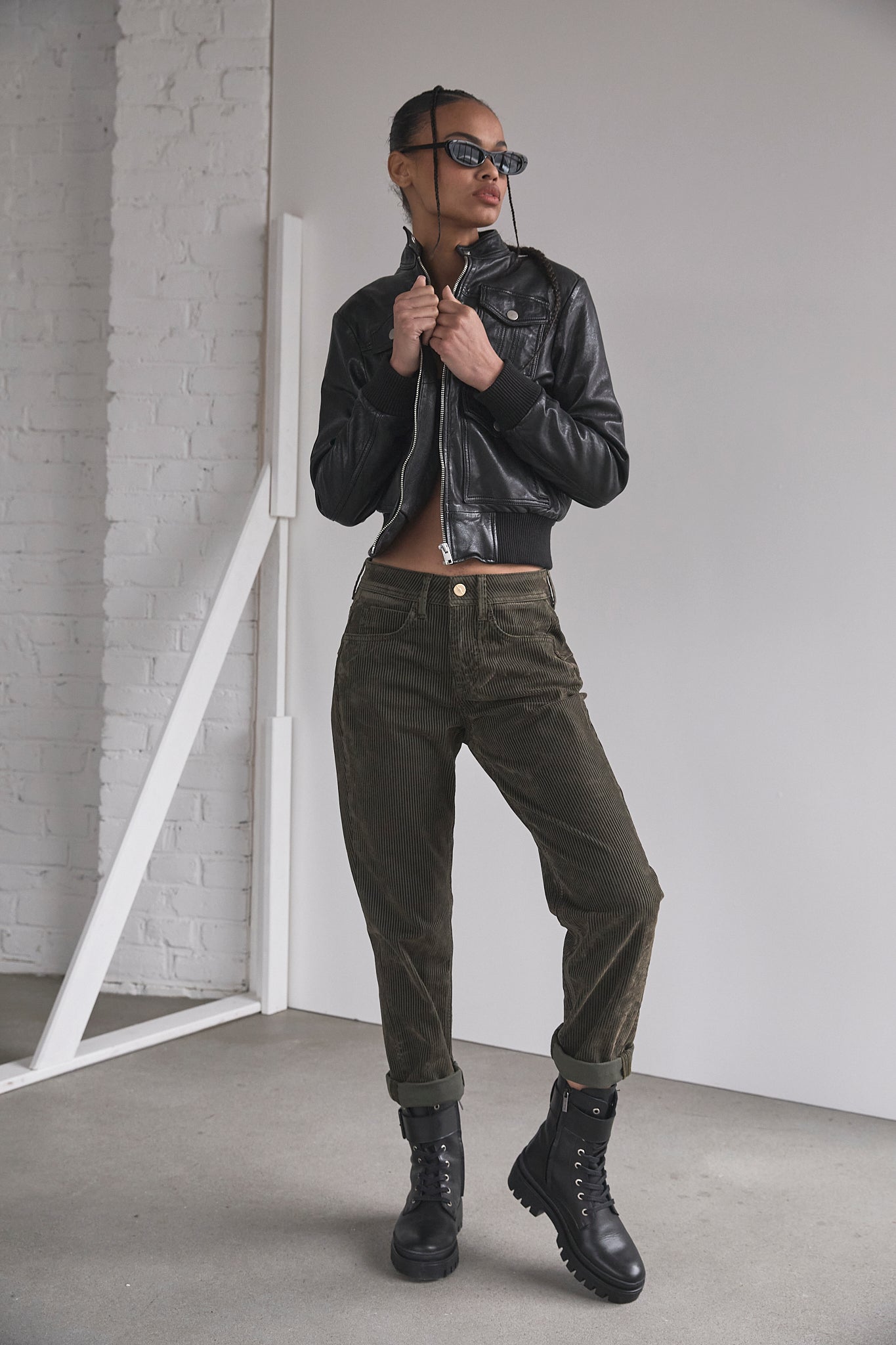 Cropped boyfriend pants Women Hera military green | Freeman T. Porter